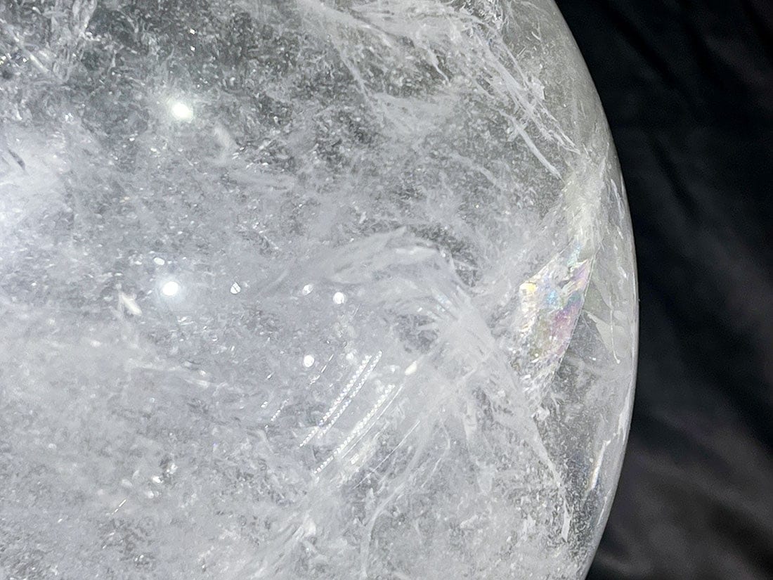 大型】水晶 200mm丸玉 (木製台座付き)