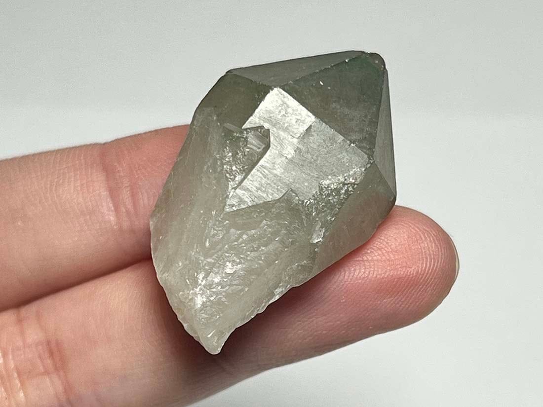 インド ヒマラヤ産 グリーンファントムクォーツ/Green Phantom Quartz