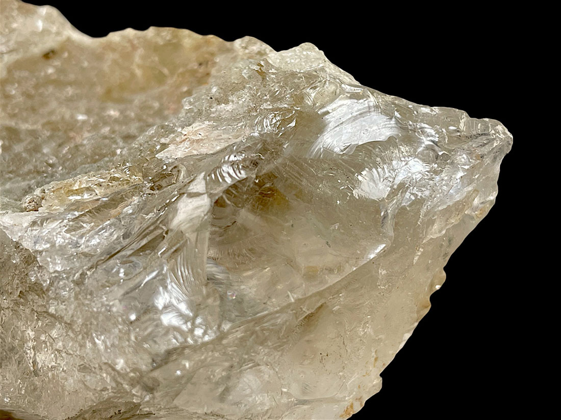 マニハール産ヒマラヤルチルクォーツ