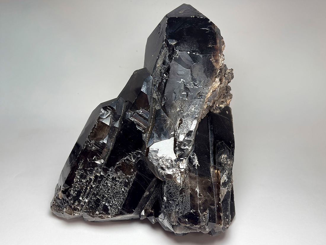 マダガスカル産 モリオン クラスター ( 黒水晶 )/ Morion