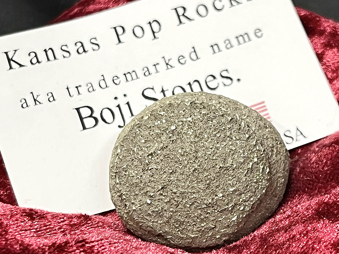 カンザスポップロック (レインボーボージーストーン) / Boji Stone