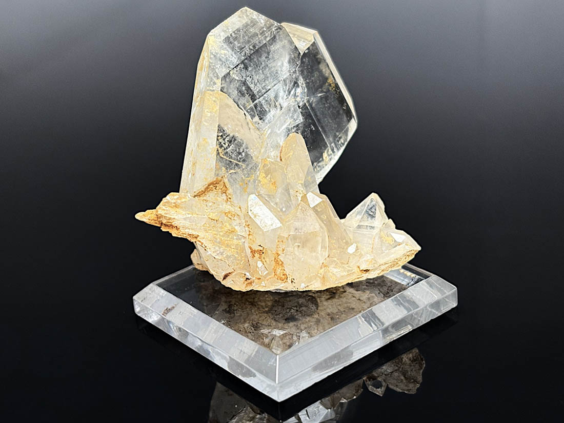 乙女鉱山産 水晶 日本式双晶 / Japan Low-Twinned Quartz