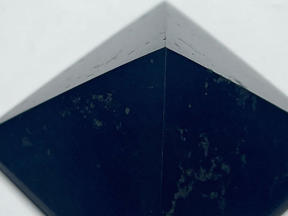 シュンガイト ピラミッド（Sサイズ）