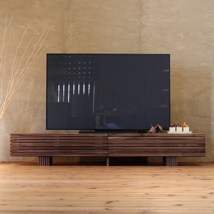 1_000000000261.jpg?1678209907