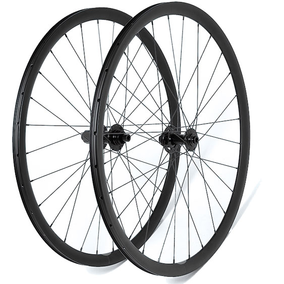 ディズナ クロス 700Cディスクホイールセット ブラック 12mmスルー