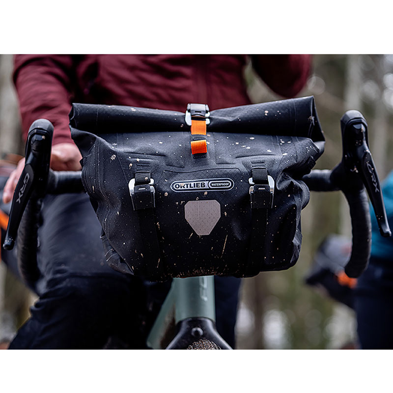 オルトリーブ ハンドルバーパック QR F9923 ブラックマット | バッグ