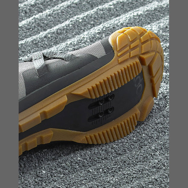 UDOG DISTANZA Ash Grey ナイロン＆カーボンコンポジット グラベル