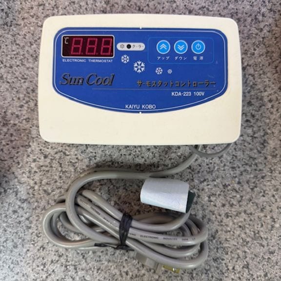 サンクールKDA-501A 大型水槽用クーラー (冷却水量2000L以下/単相100V