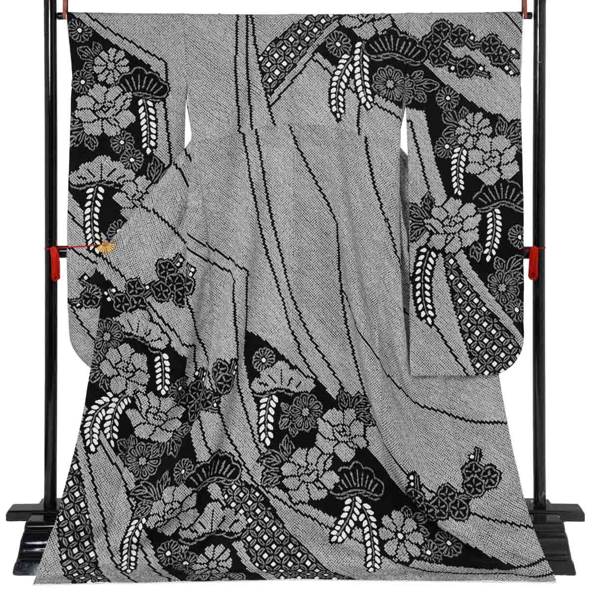 総絞り 黒 牡丹に藤（【振袖・袋帯・長襦袢のセット商品