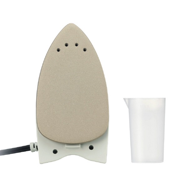 アイロン本体 『ミニスチームアイロン グリーン DMS-2103 GR