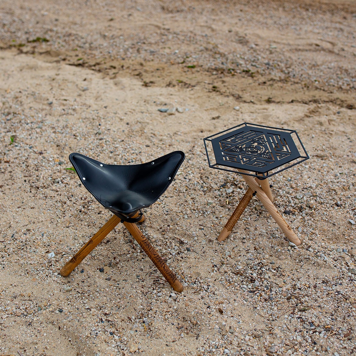 焚き火サイドスタンド LOW 六角天板タイプ | DEVISE WORKS | キャンプ用品