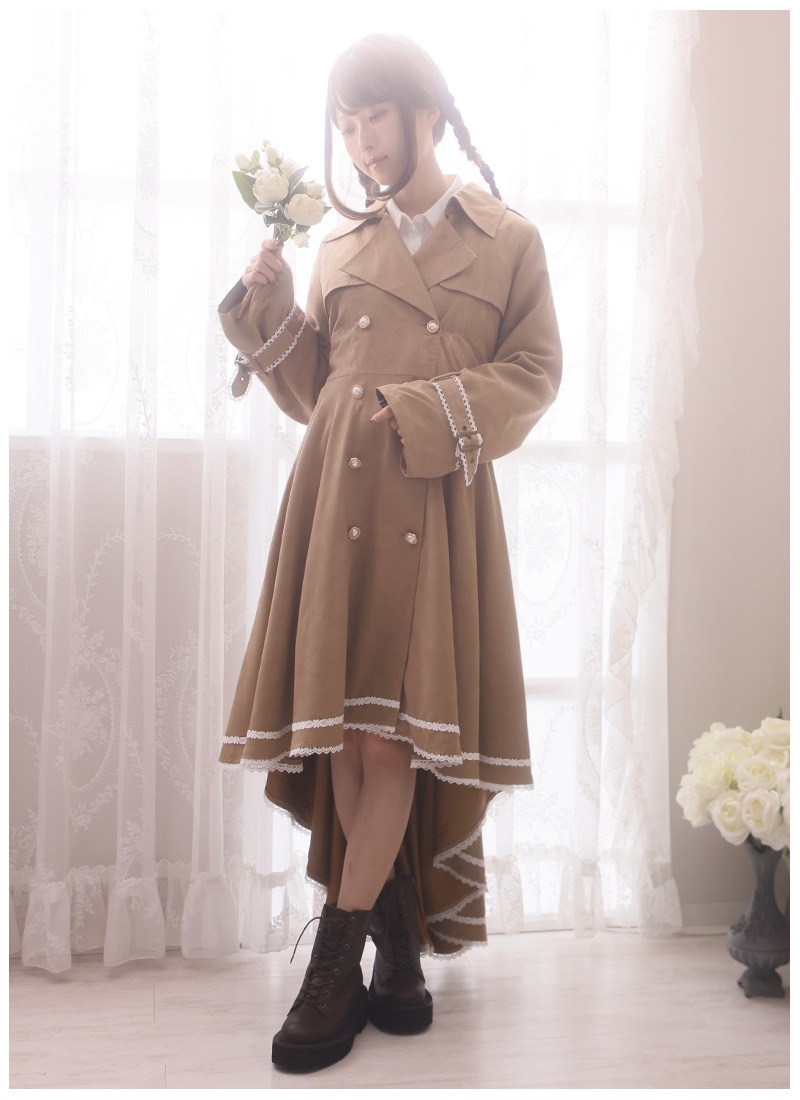 ドレープがコーディネイトに魔法をかけるフィッシュテールコート