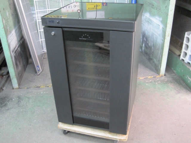 フォルスター】【業務用】【中古】 ワインセラー ST-SV140G(M)-B 単相