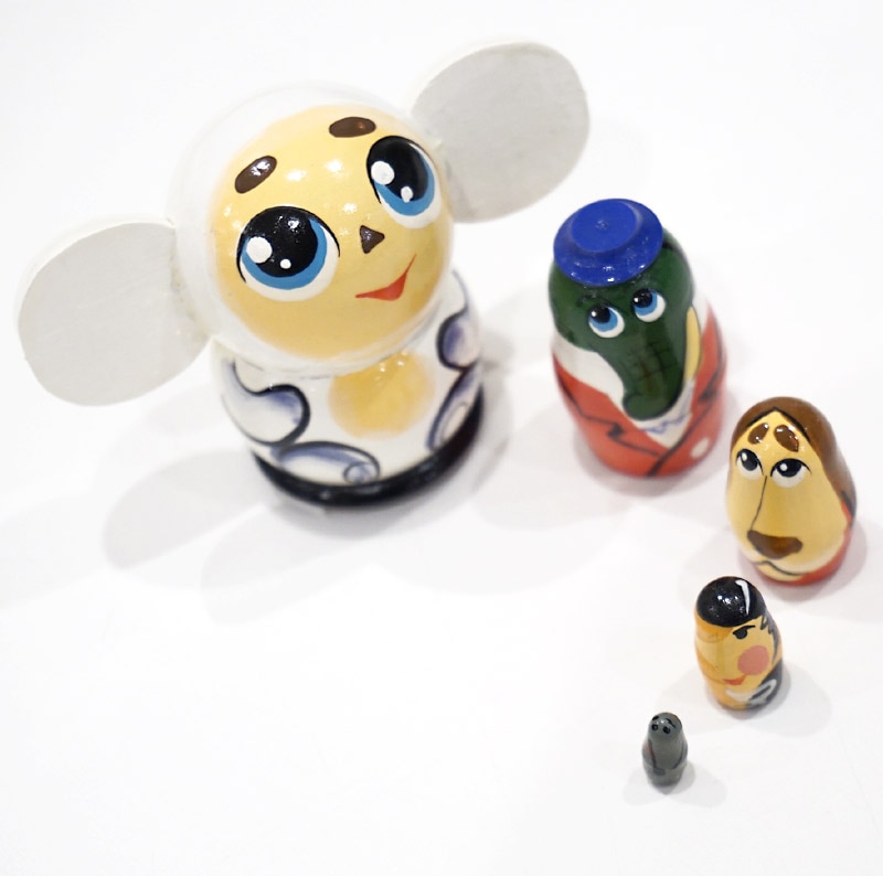 ロシア チェブラーシカマトリョーシカ（5P） 小サイズ/白 MAT-085
