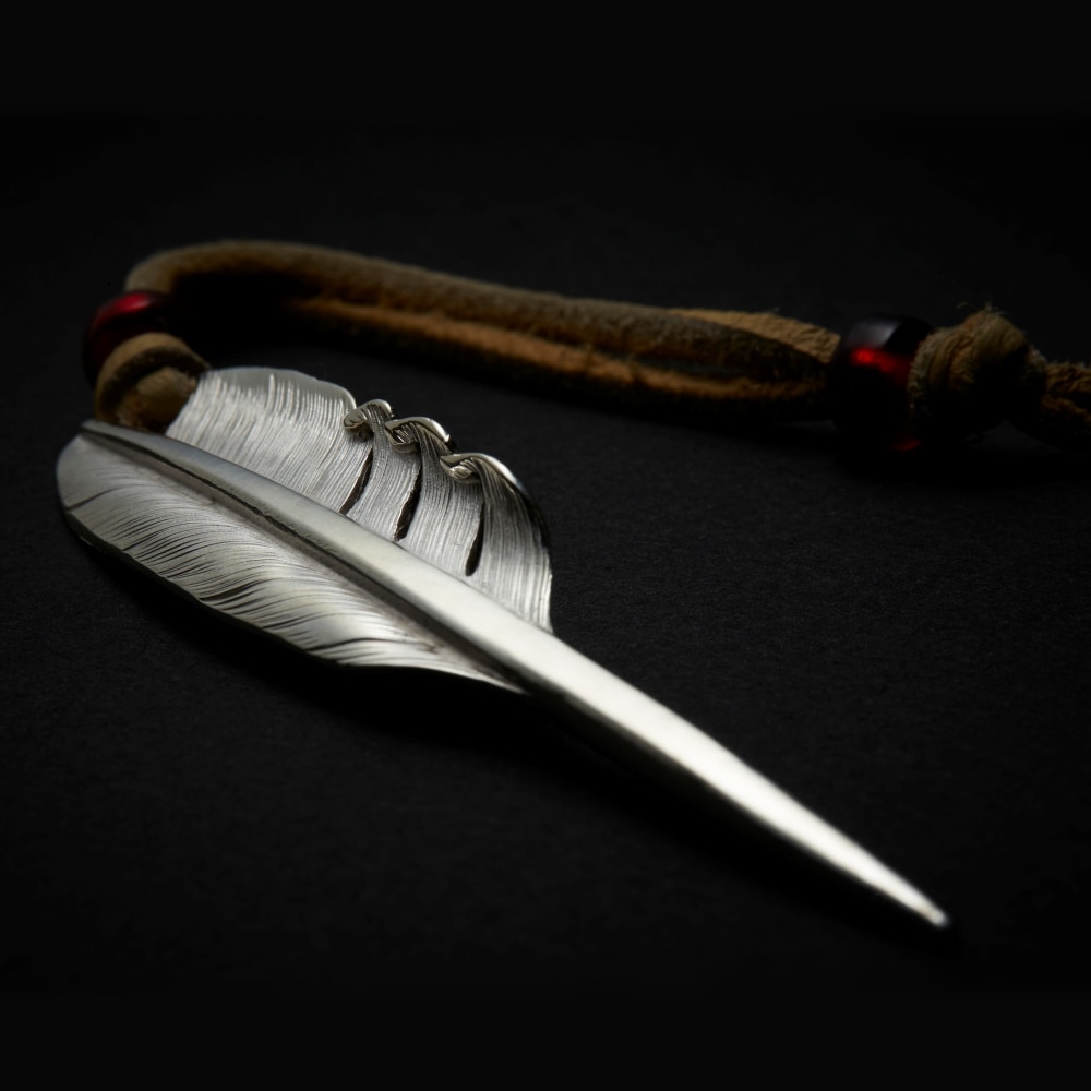 本物のシルバー素材を】フェザーモチーフ グリーンフォーク