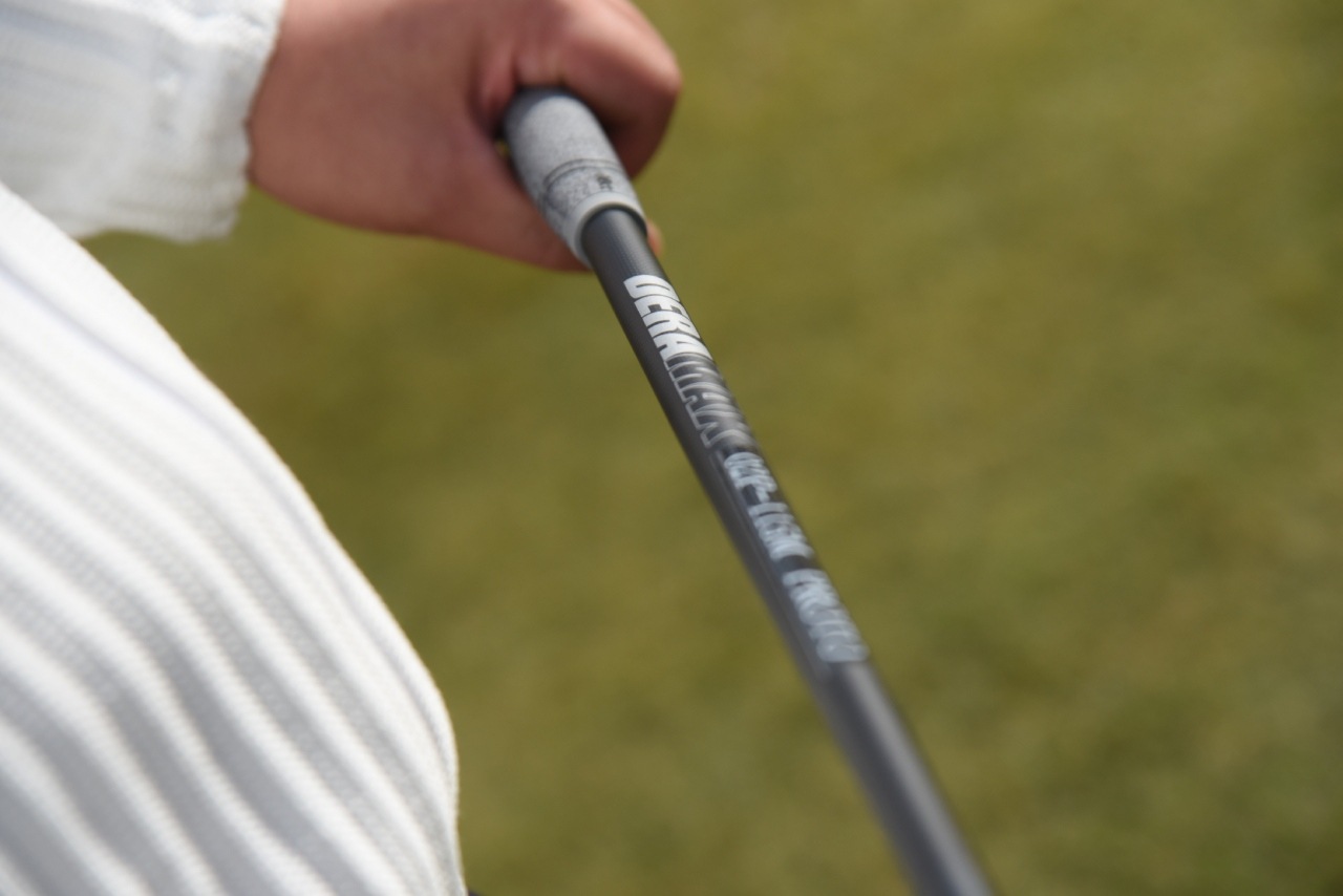 ゴルディロックス モデル922CTRオールブラック × デラマックス 02P