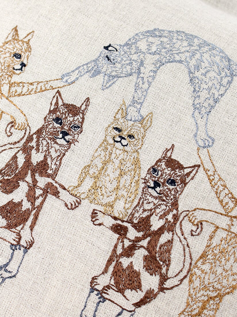 クッションカバー 30x30 Acro cat（クッション）｜H.P.FRANCE公式サイト