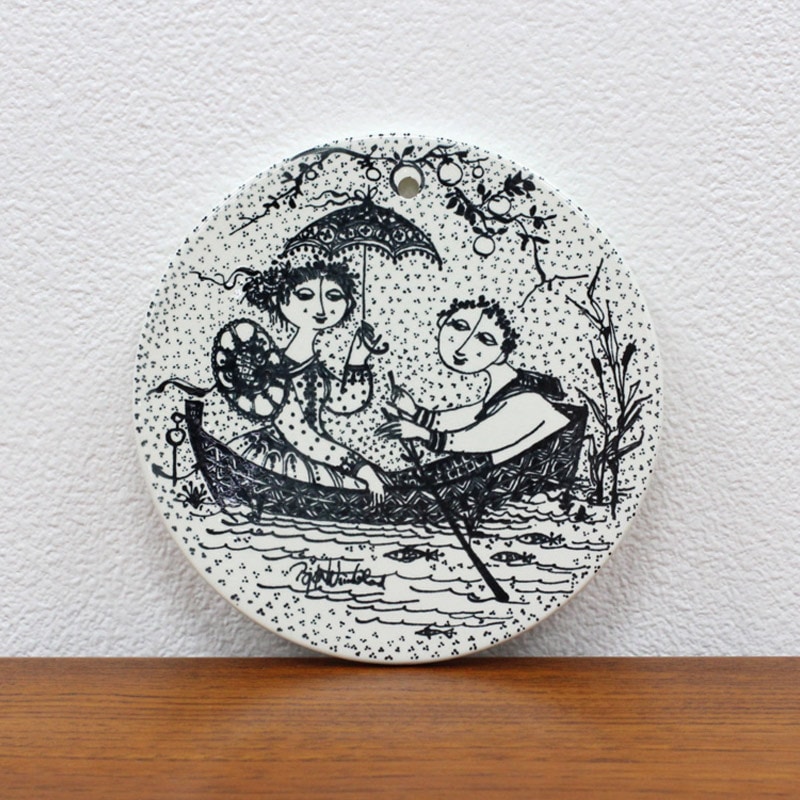 ビヨンヴィンブラッド レアなビンテージニモール窯の少女可愛いコンポ