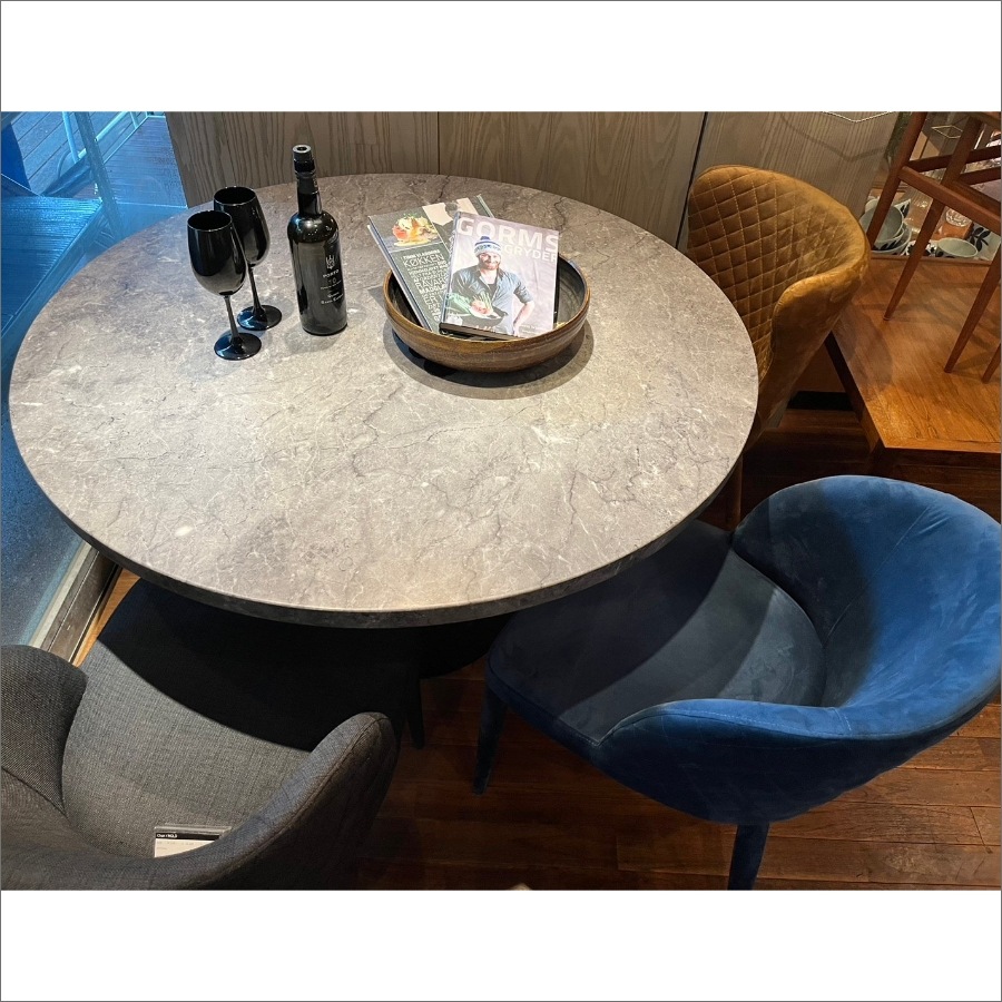 OUTLET】CAPRI ダイニングテーブル | SALEアウトレット | イズミ