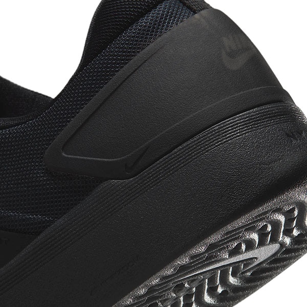 NIKE SB】 ZOOM NYJAH 4 カラー：black/white-black FQ1273-002 ナイキ