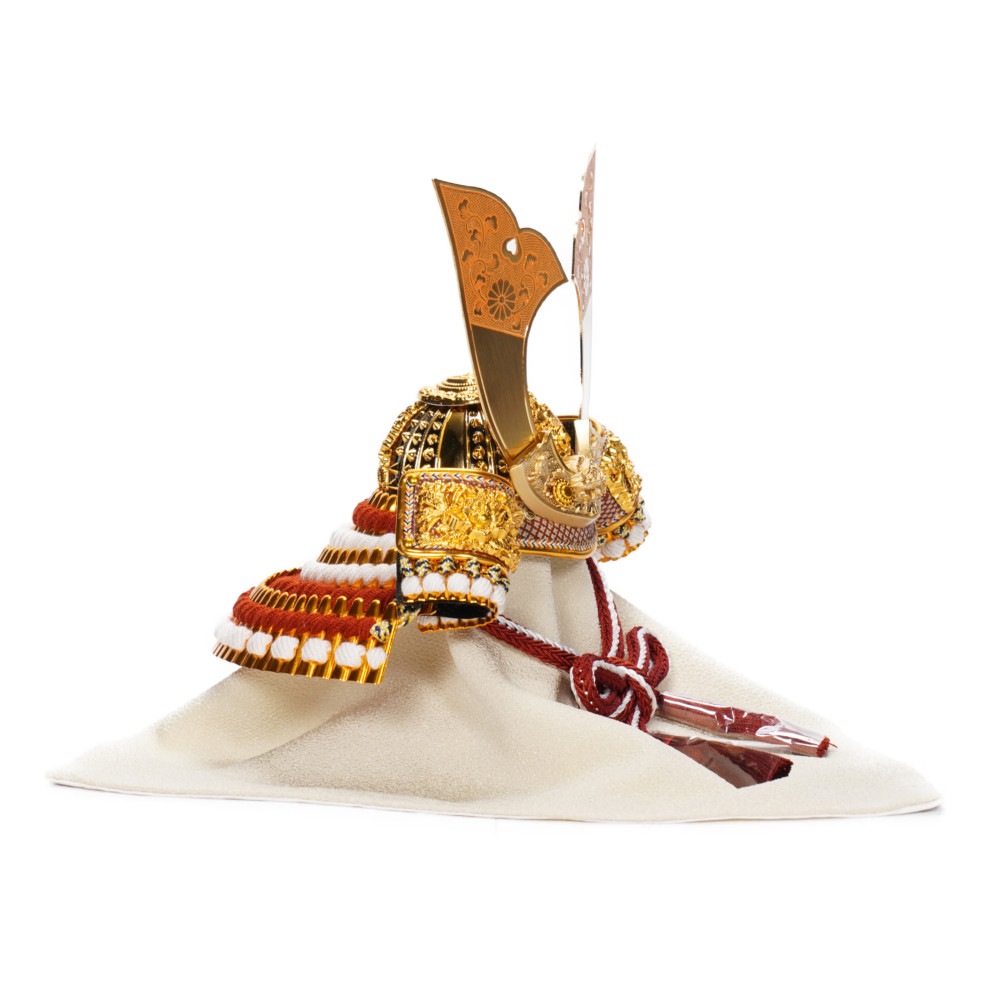 五月人形】6号 朱赤 鑽彫 紅白威 兜飾り〈一龍作〉 ｜雛人形・五月人形