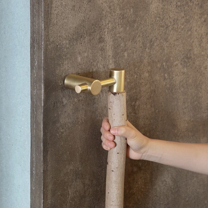 真鍮 オフセット木製ドアハンドル（こぶし） | おすすめ | オリジナル