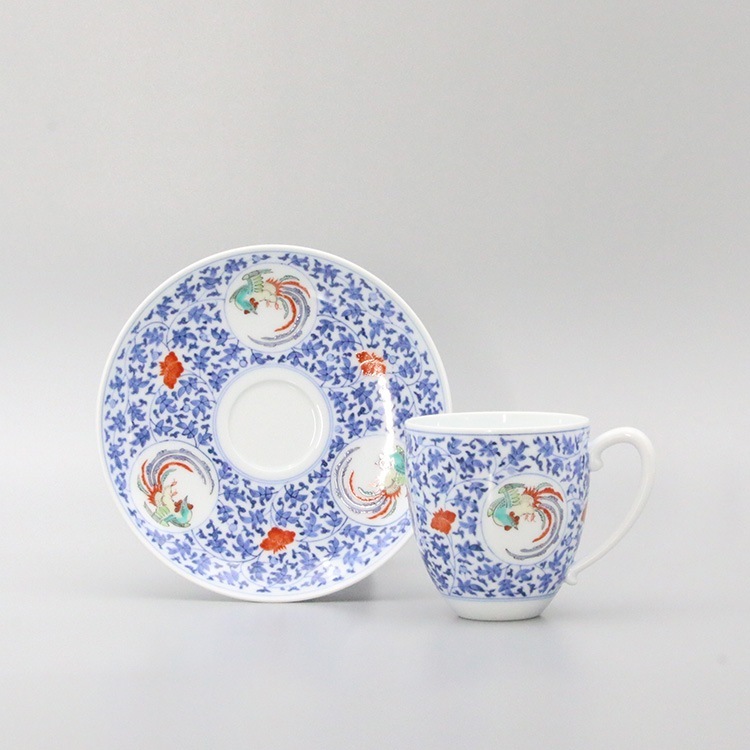 モーニングカップ 染錦 牡丹唐草鳳凰文 | 碗皿・カップ | 柿右衛門窯