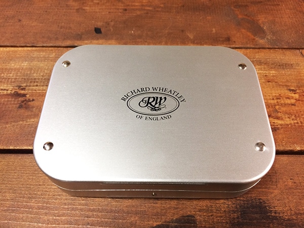 リチャード・ホイットレー フライボックス（Mサイズ）クリップM/L （#8