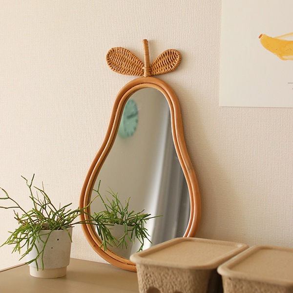 お取り寄せ】Ferm Living (ファームリビング) Mirror (鏡) 洋ナシ 北欧