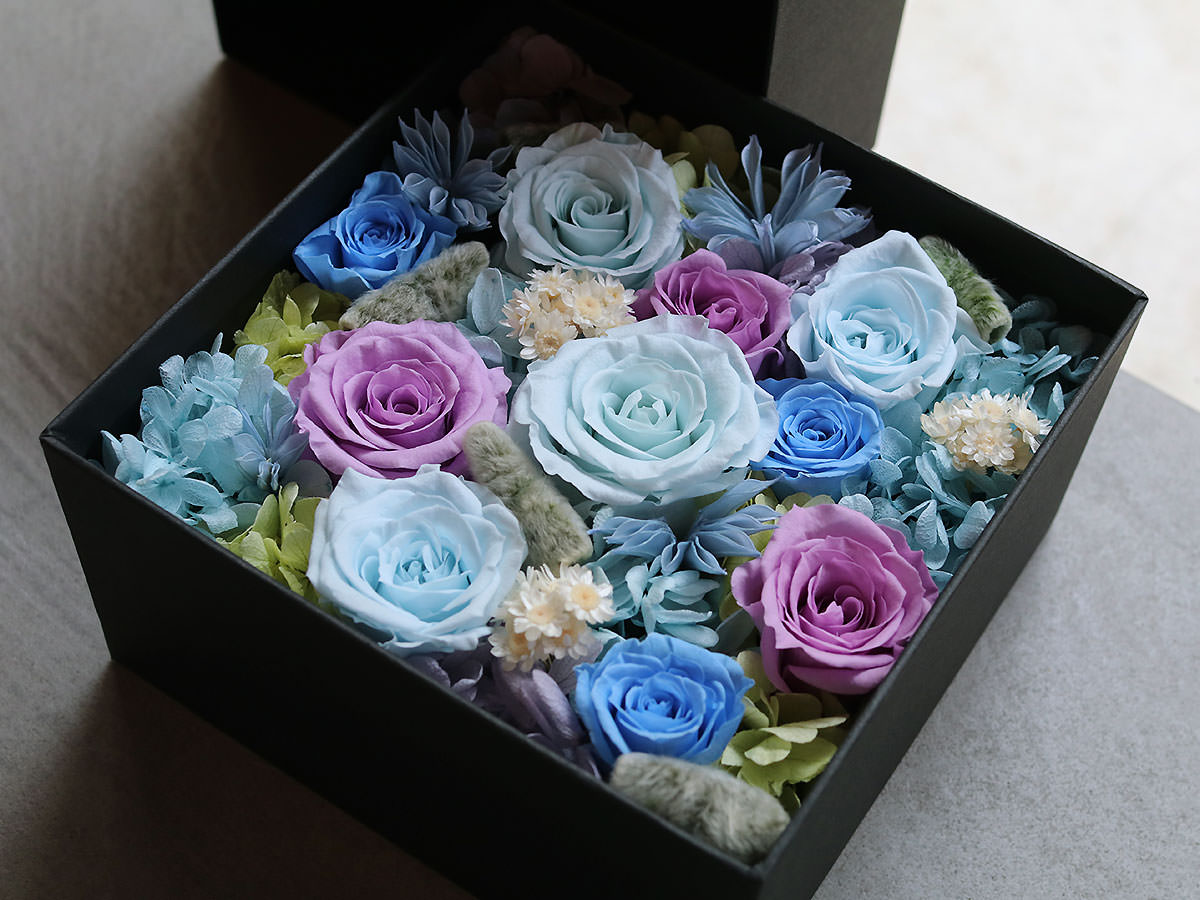 プリザーブドフラワー・スクエアボックスアレンジメント 001 | すべて