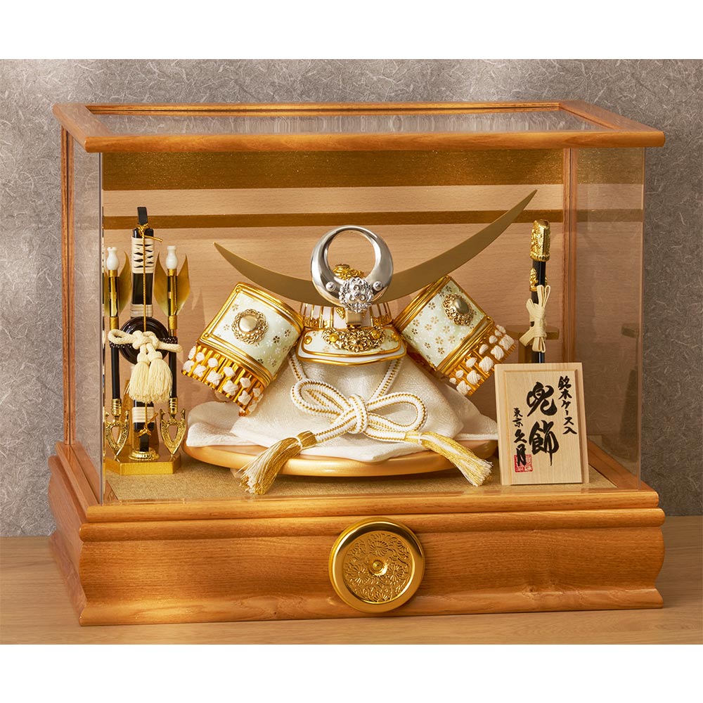 上杉謙信公 兜ケース飾り 銘木シリーズ タモ アクリルケース 3G-C45-Z