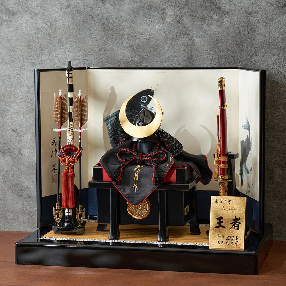 ワダエミ監修 王者之兜飾り 71GC-10-Z-S | 兜飾り | 【公式】 人形の久