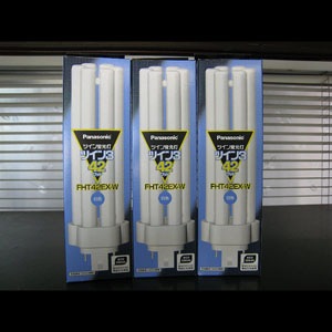 生産終了品・代替品あり】FHT42EX-W | Panasonic 42形 3波長形白色