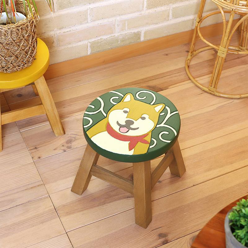 shanti / ラウンドスツール 唐草柴犬｜テソロ(tesoro)公式通販