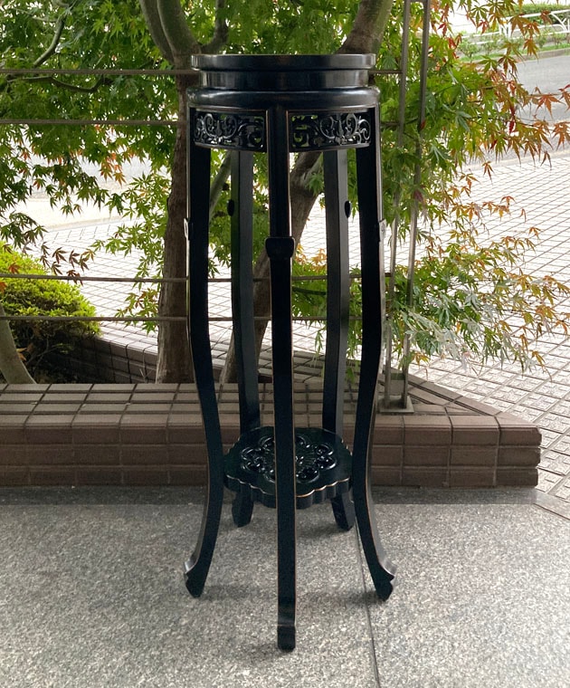 透かし彫刻の香台（円型） M/黒アンティーク仕上げ | シノワズリ