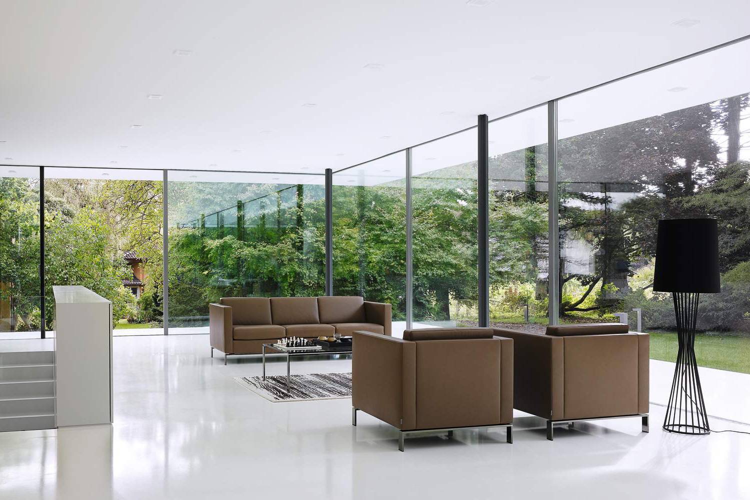 フォスター 500 アームチェアの通販 | 家具・インテリア通販 MAARKET