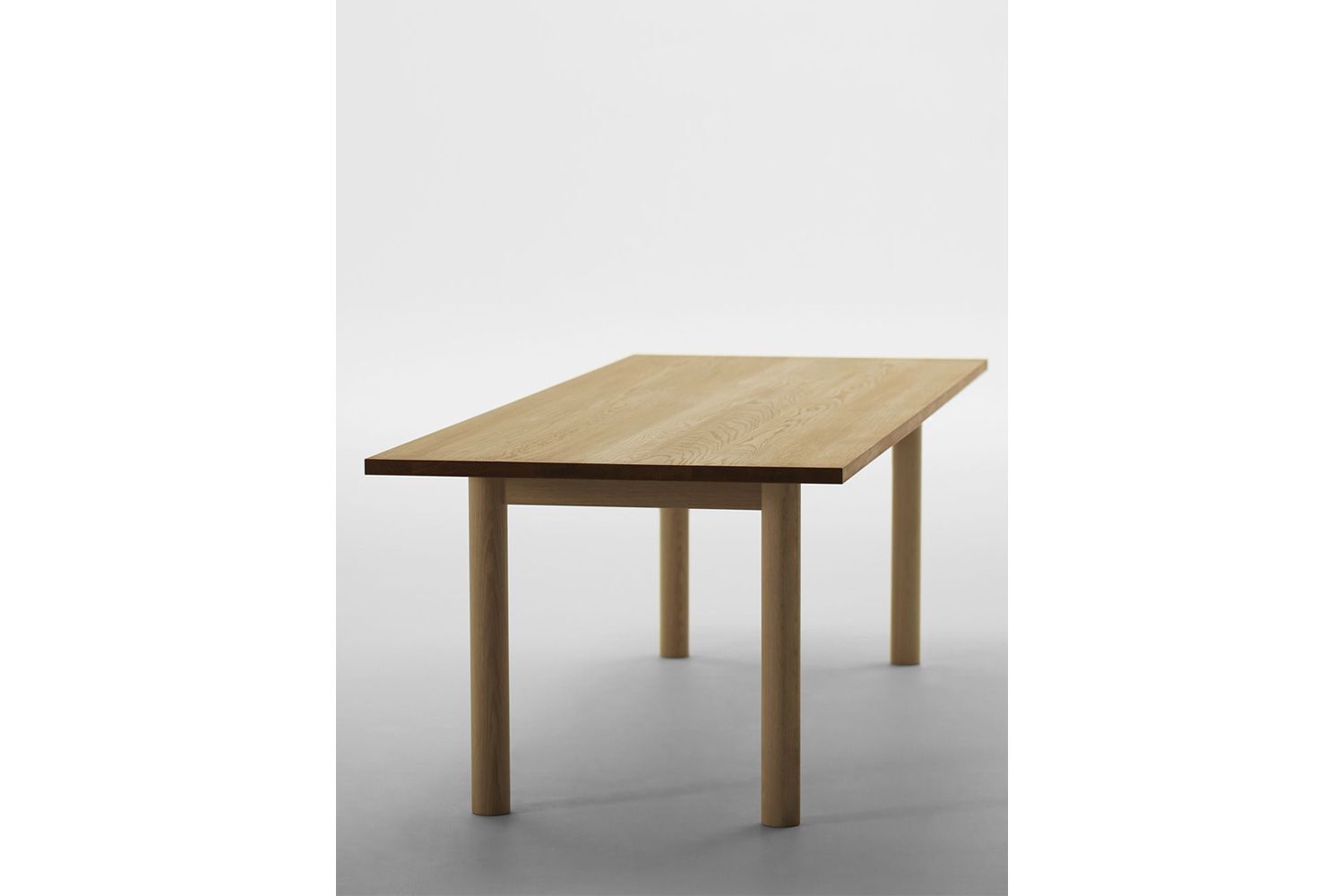 マルタ ダイニングテーブル ウッドレッグ 180 / 200 / 220 / 240の通販