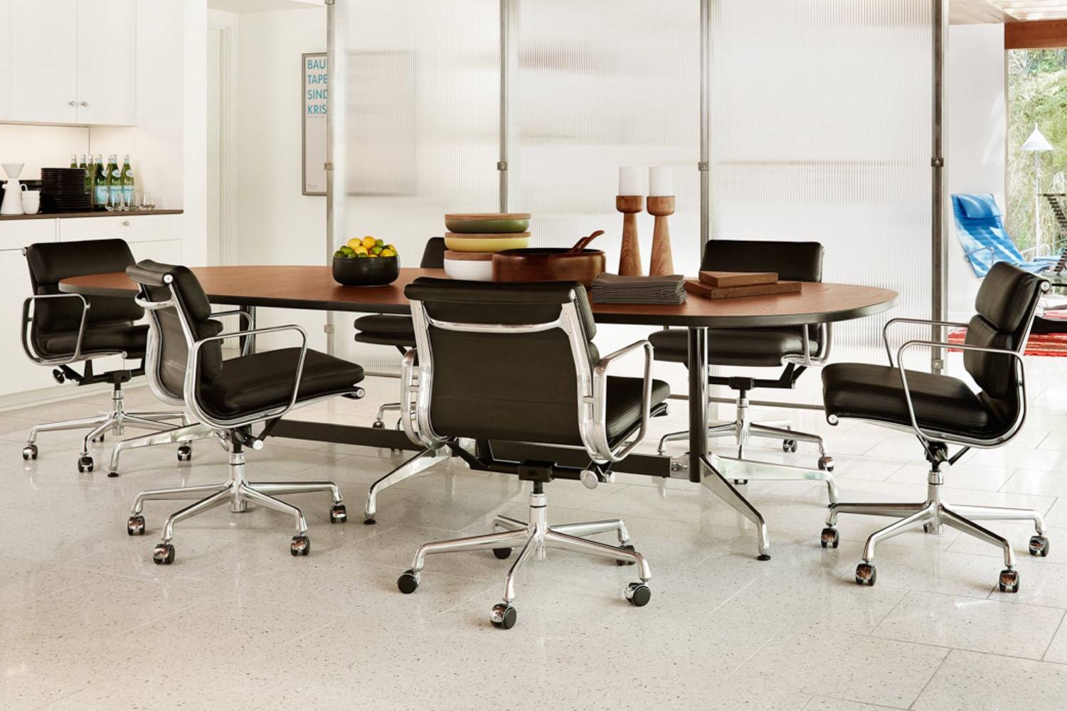 イームズ ソフトパッド マネージメントチェアの通販 | 家具