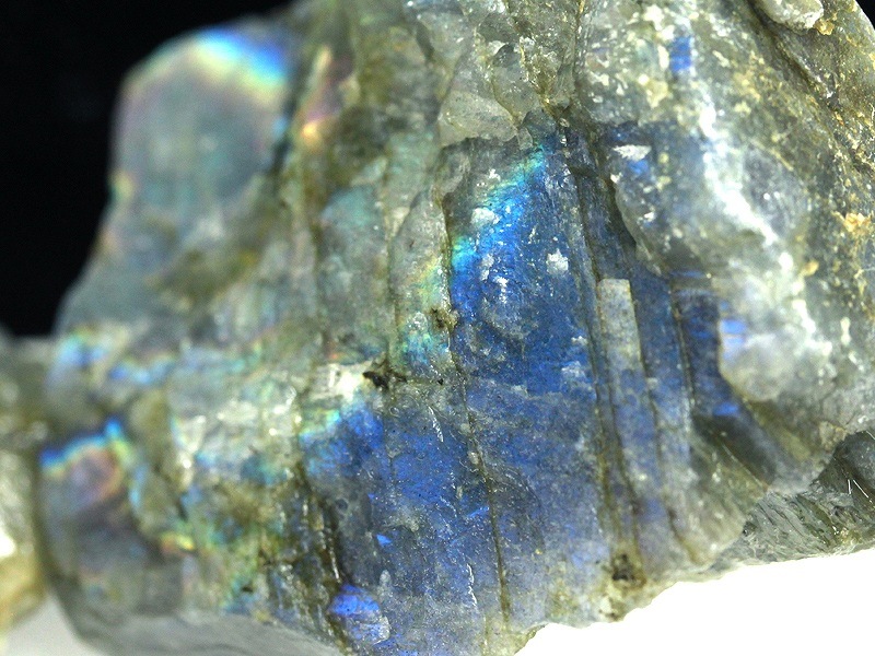 ≪原石祭り20%OFF≫希少レア！☆神秘的なシラー効果☆魅惑の輝きを放つ