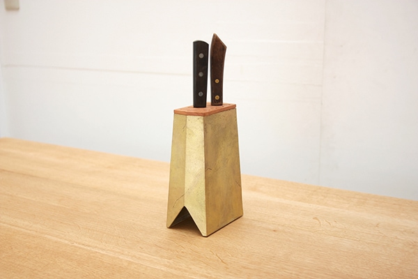 包丁立て｜FUTAGAMIオンラインショップ「家と真鍮」