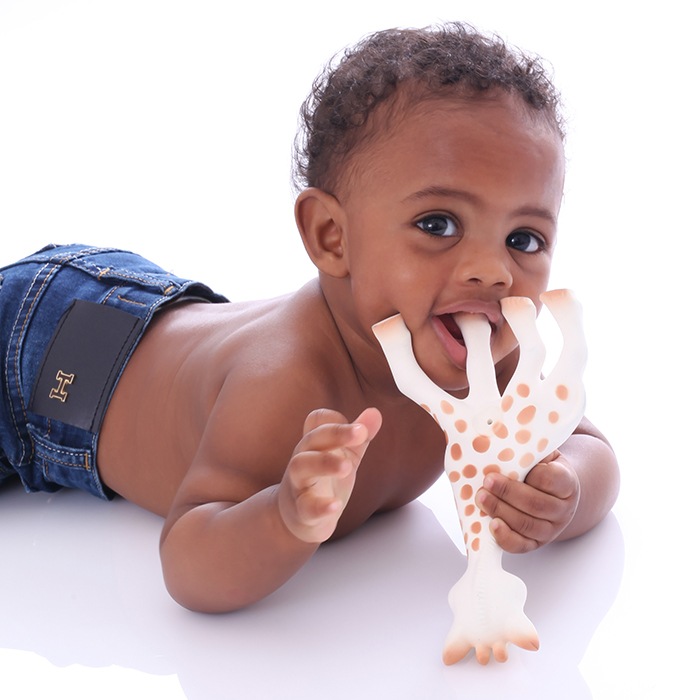 正規販売店】Sophie la girafe ソフィスティケード・マラカスラトル