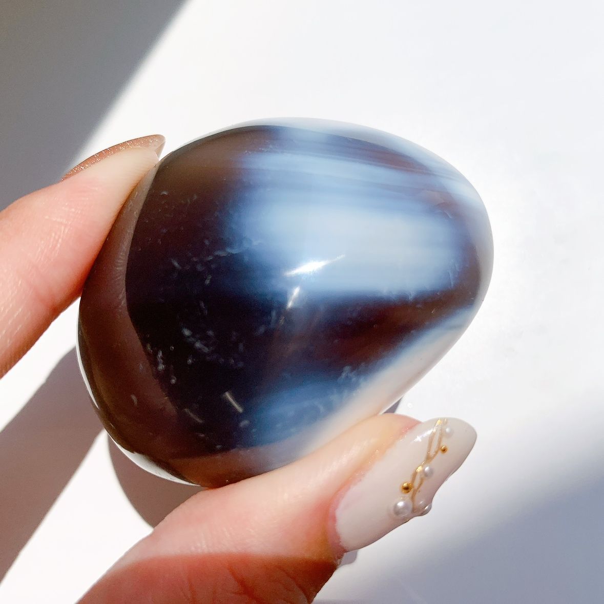 オルカアゲート にぎり石 | パームストーン（にぎり石） | Crystals by