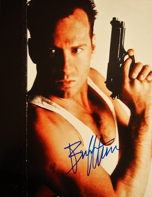 ブルース・ウィリス 直筆オートグラフ（大判） | オートグラフ（直筆