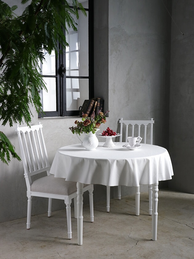 Sarah Grace撥水テーブルクロスモノグラムホワイト