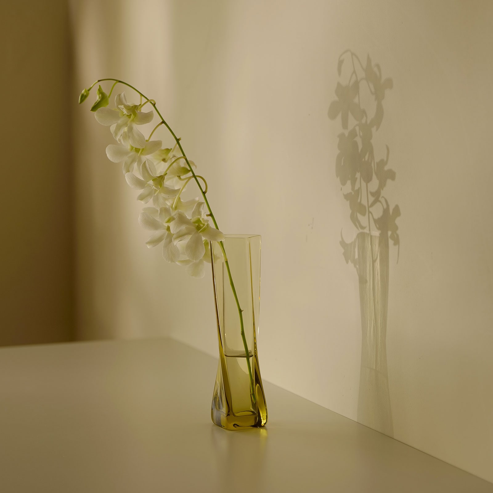 ヘレン：フラワーベース | 花器 | Sghr