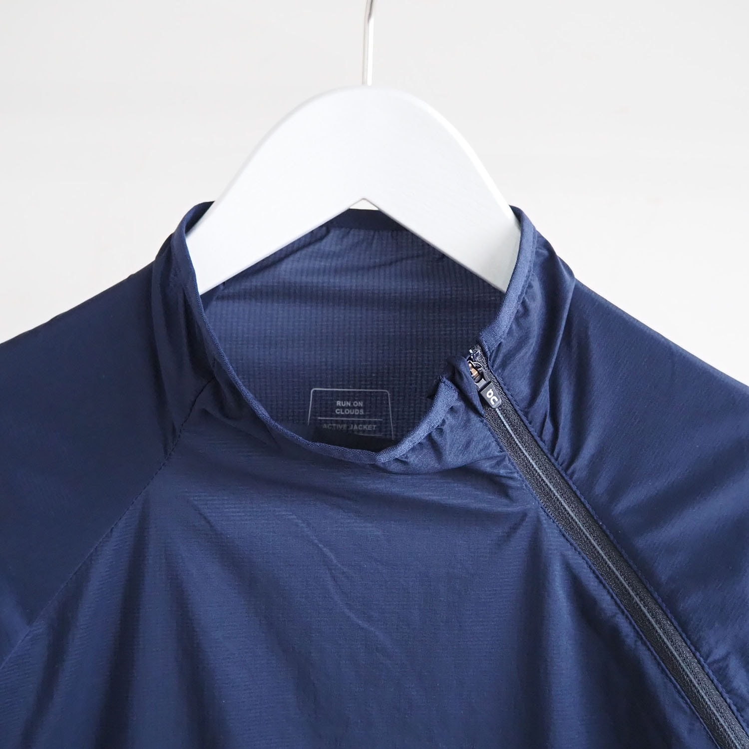 On オン Active Jacket アクティブジャケット ランニングブルゾン