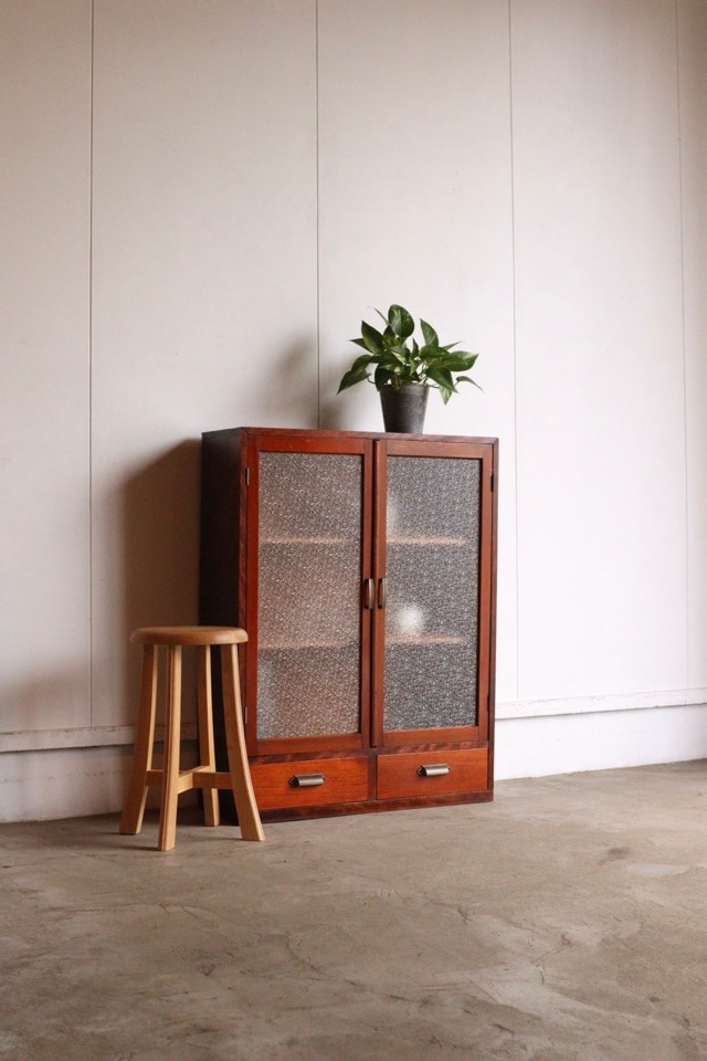 ダイヤガラスの戸棚 | 全ての商品 - 古家具古道具 そうすけ