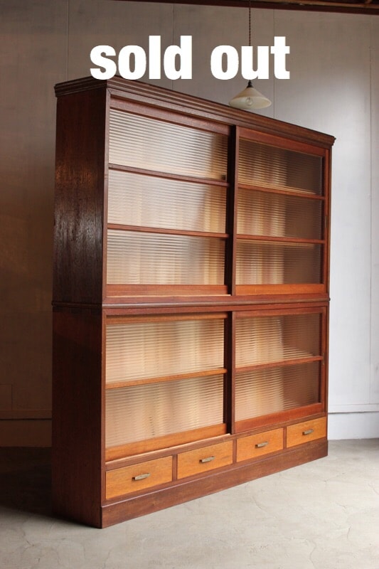 モールガラスの水屋箪笥 | 全ての商品 - 古家具古道具 そうすけ