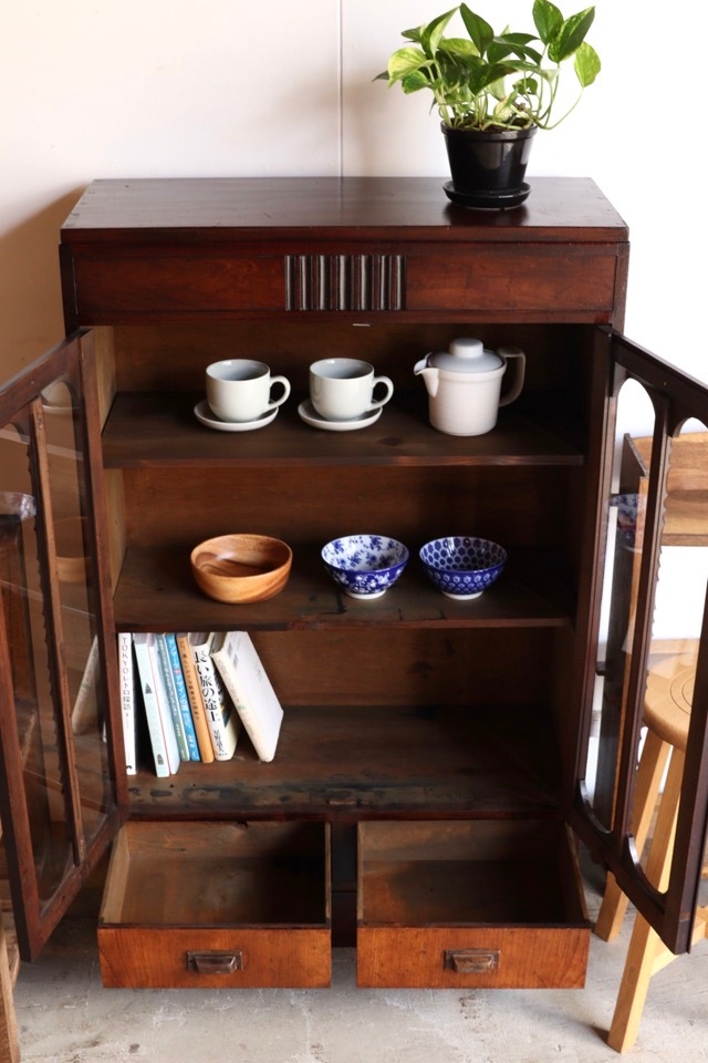 ガラス戸棚 | 全ての商品 - 古家具古道具 そうすけ