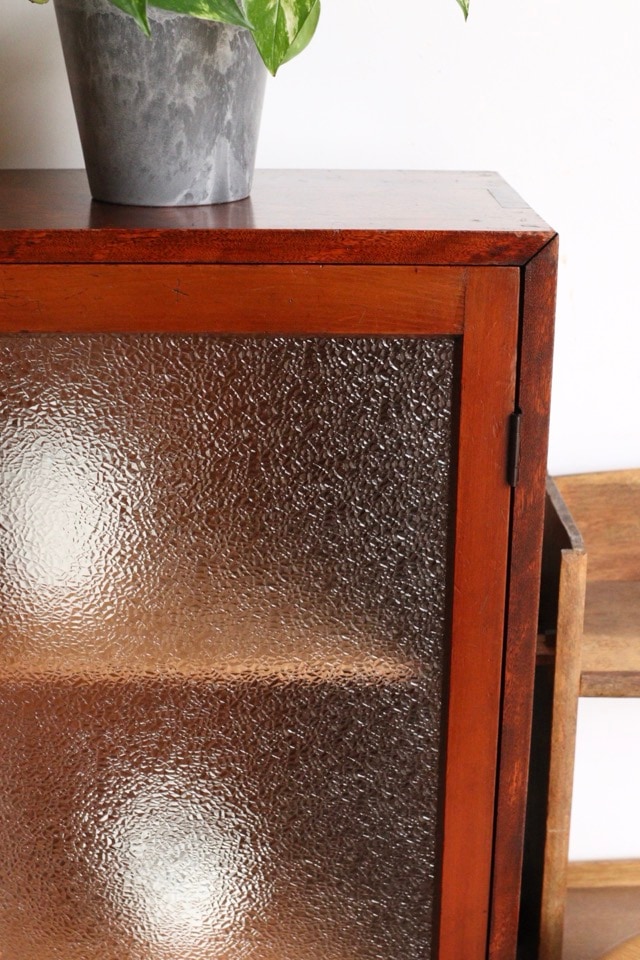 ダイヤガラスの戸棚 | 全ての商品 - 古家具古道具 そうすけ